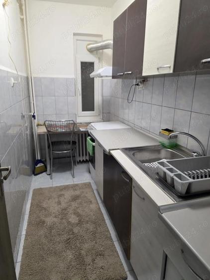 Garsonieră decomandată în Vitan