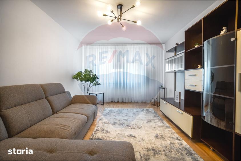 Apartament cu 3 camere decomandat în Vlahuță
