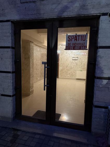 Spațiu comercial, de 30 mp, în Central