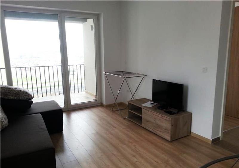 Apartament cu 2 camere decomandat, mobilat în Tractorul