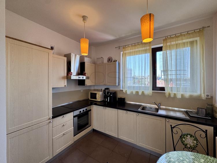 Apartament cu 3 camere decomandat, mobilat în Kiseleff