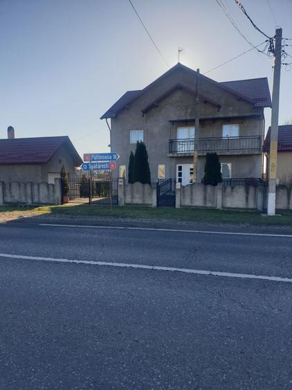 Casă cu 4 camere în Cornu Luncii