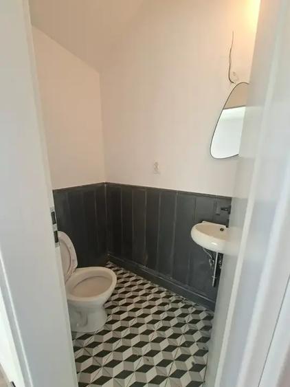 Duplex cu 4 camere cu Canalizare în Chitila