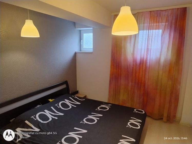 Apartament cu 3 camere decomandat în Fundeni