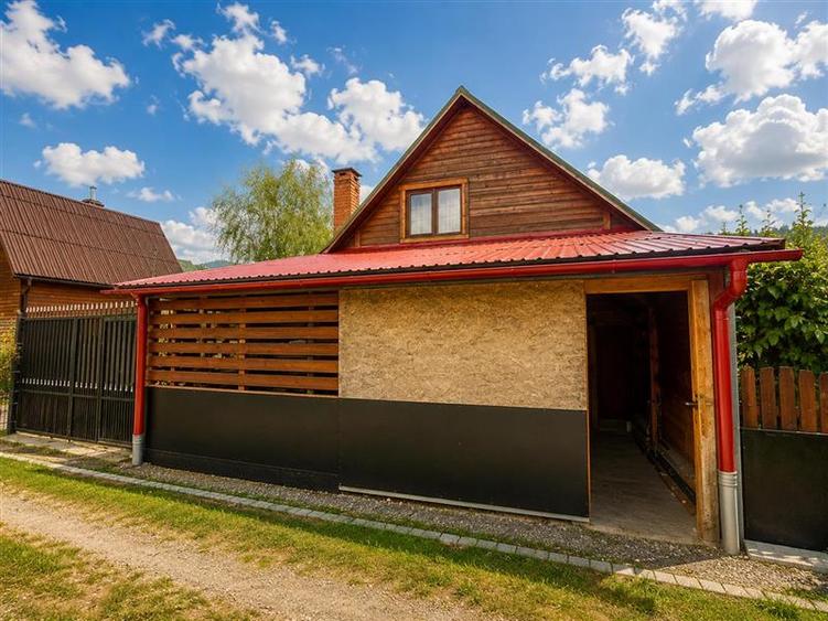 Casă individuală cu 3 camere cu Garaj în Lunca Bradului