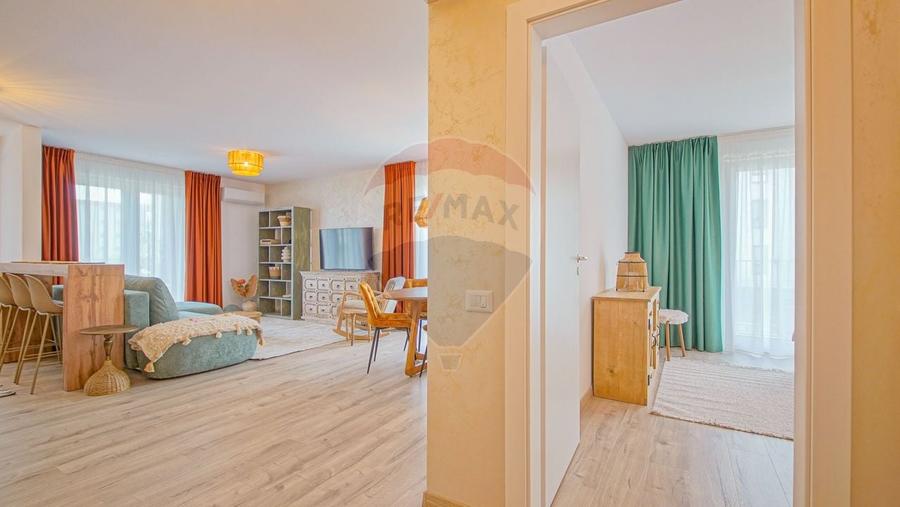 Apartament cu 2 camere semidecomandat, mobilat în Tractorul