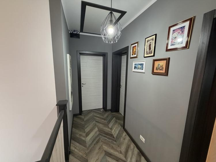 Casă individuală cu 4 camere cu Teren 414 Mp în Cetate
