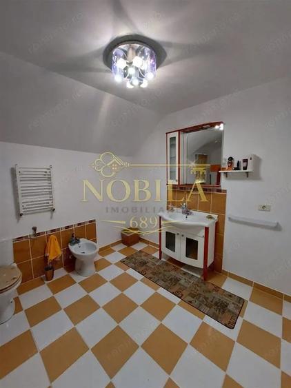 Casă cu Teren 4200 Mp în Livezi