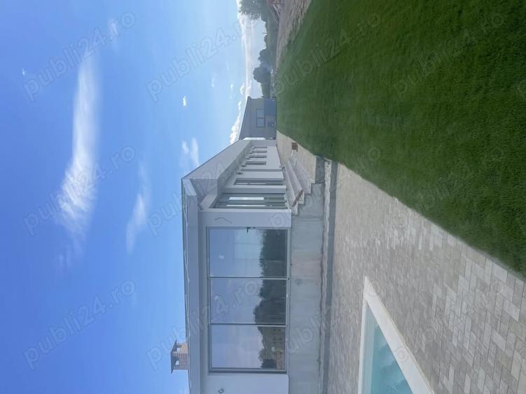 Casă cu 3 camere cu Teren 2832 Mp în Apa
