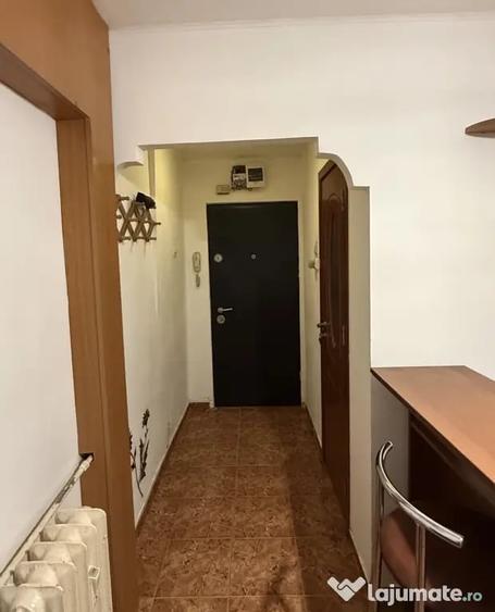 Inchiriez apartament 2 camere - 2
