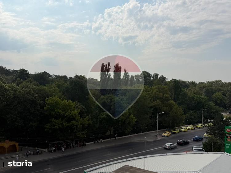 Apartament cu 2 camere decomandat în 1 Mai