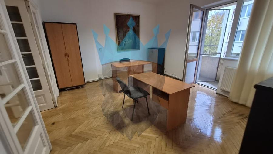 Birou, de 72.360000610352 mp, în Calea Călărașilor