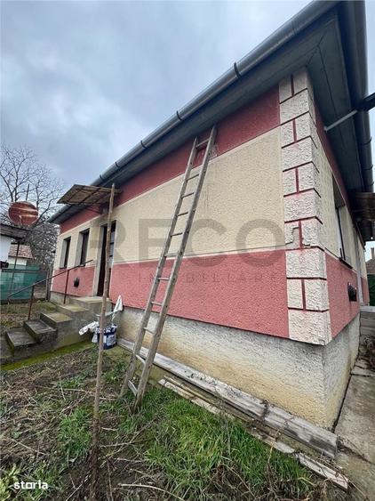 Casă cu 3 camere cu Teren 1900 Mp în Borș