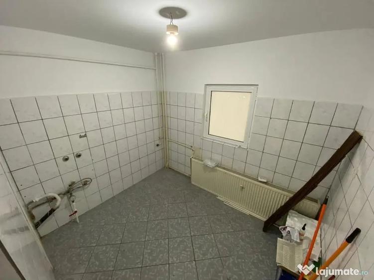 Spațiu comercial, de 70 mp, în Siderurgiștilor