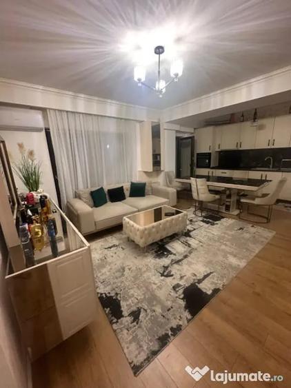 Apartament cu 3 camere decomandat în Calea Severinului