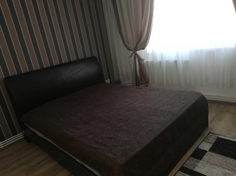 Apartament cu 2 camere semidecomandat în Corbu Nou