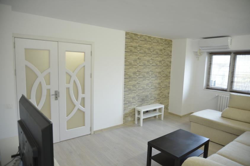 Apartament cu 3 camere decomandat, mobilat în 13 Septembrie