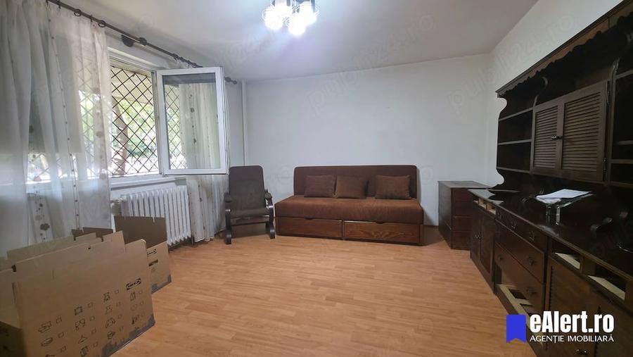 Garsonieră decomandată în Colentina