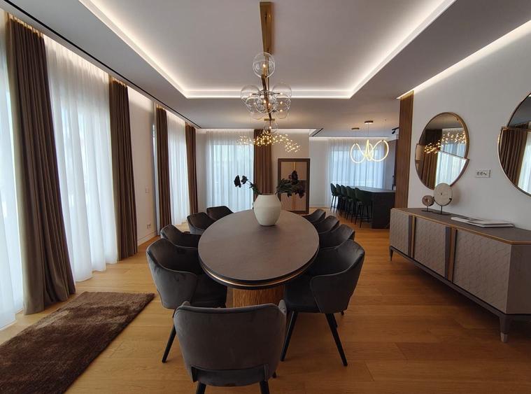 Apartament cu 4 camere în Băneasa