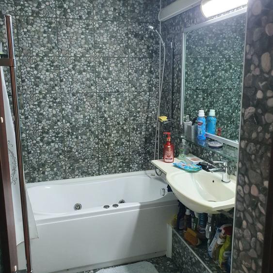 Apartament cu 3 camere decomandat în Nord