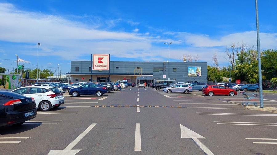 Apartament cu 3 camere decomandat în Rahova