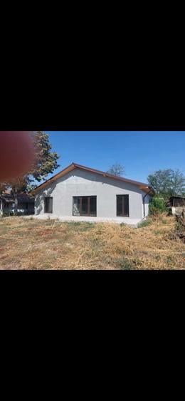 Casă cu 3 camere în Heliade Rădulescu