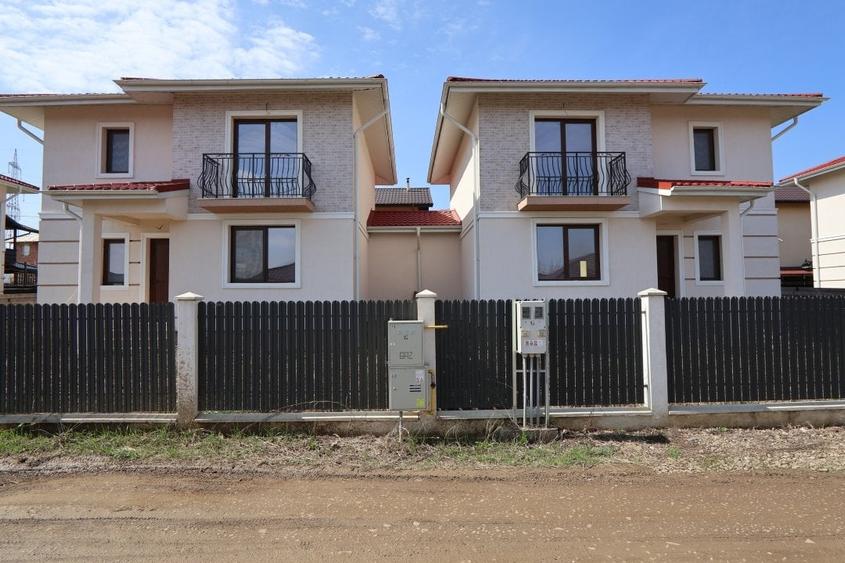 Duplex cu 4 camere cu Canalizare în Lunca Cetățuii