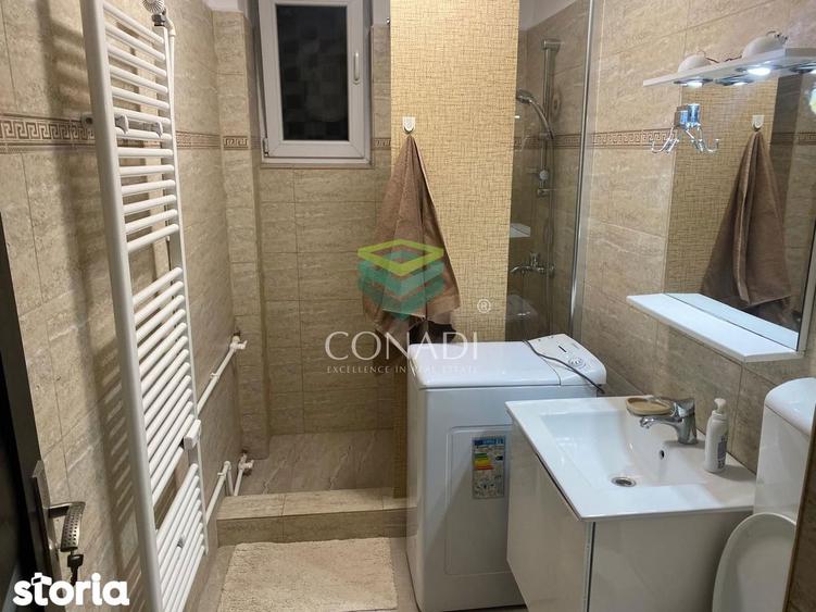 Apartament cu 3 camere, mobilat în Central