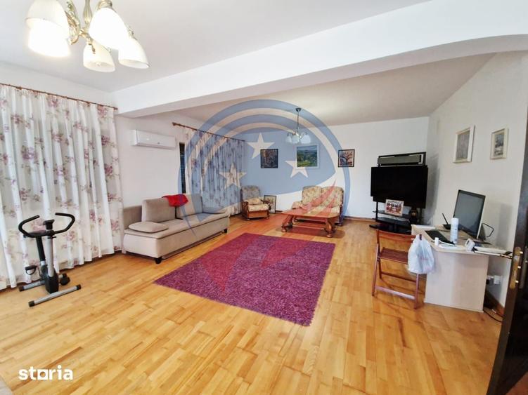 Casă cu 5 camere cu Teren 2936 Mp în Coșoveni