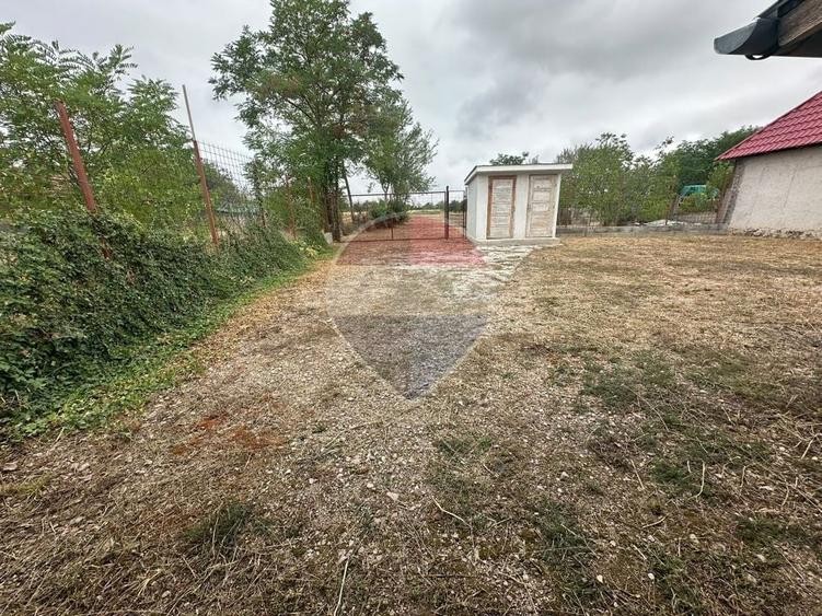 Casă individuală cu 4 camere cu Teren 2442 Mp în Suplacu de Tinca