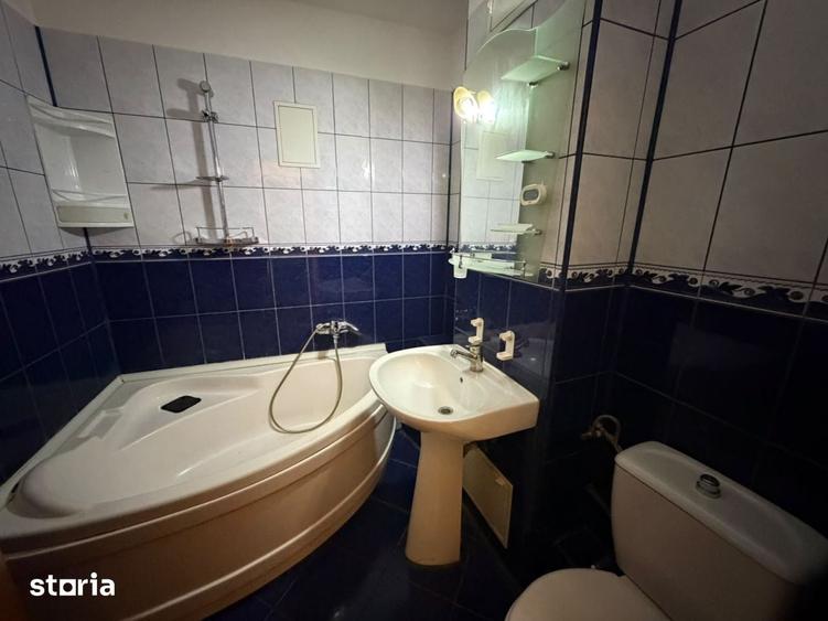 Apartament cu 3 camere decomandat în Lăpuș Argeș