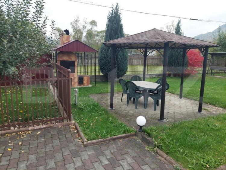 Casă de vânzare, cu 6 camere, 300 mp, spațioasă, în Câmpulung Moldovenesc - 2