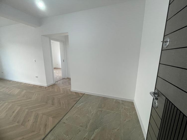 Apartament cu 3 camere decomandat în Păcurari