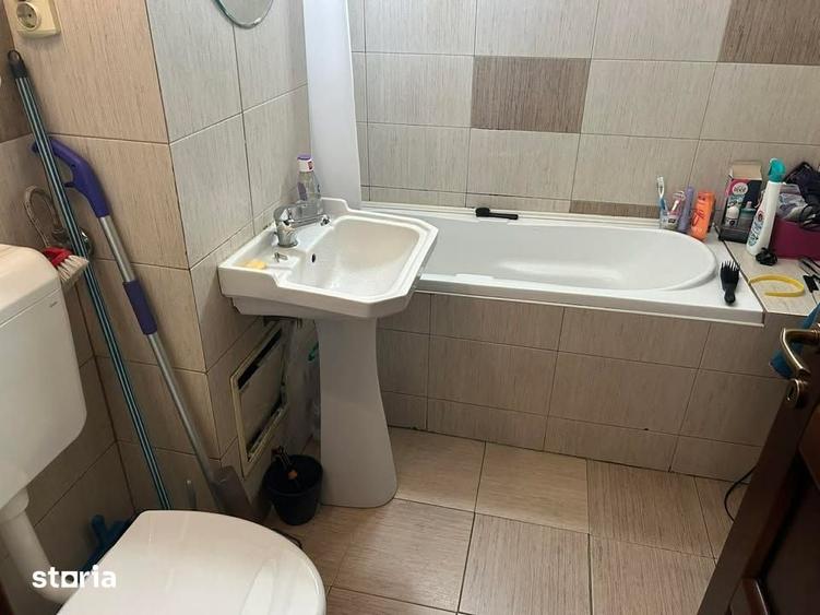 Apartament cu 2 camere decomandat în Mărăței