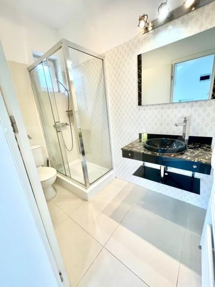 Duplex cu 5 camere cu Canalizare în Iris