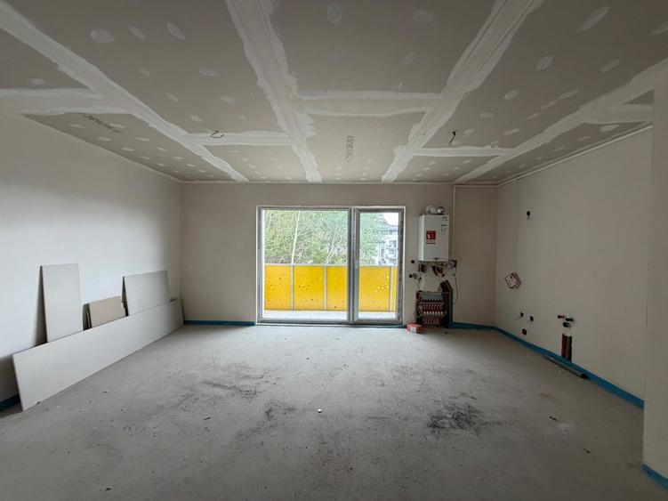 Apartament cu 2 camere semidecomandat în Florești
