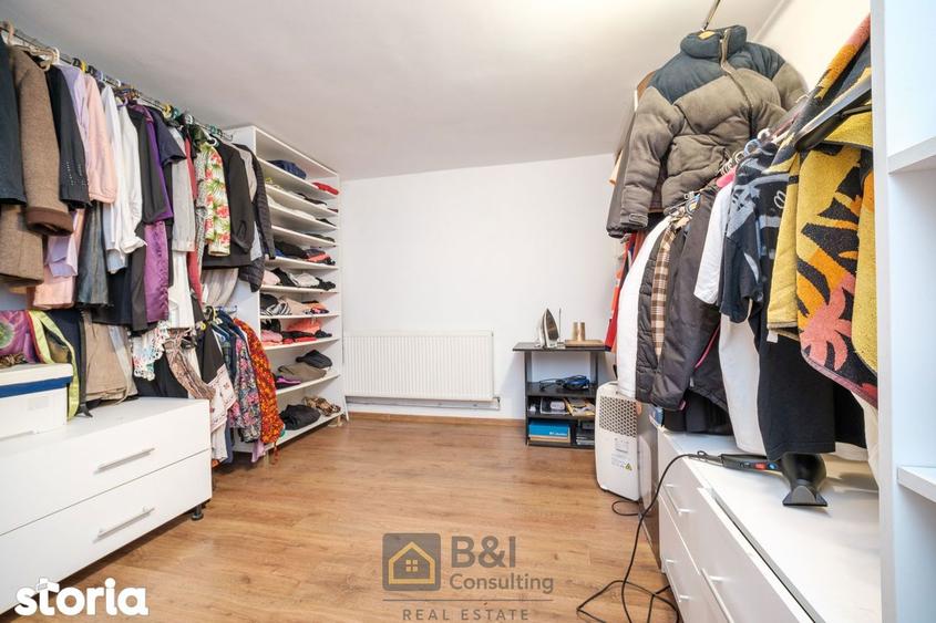 Apartament cu 4 camere în Bucium