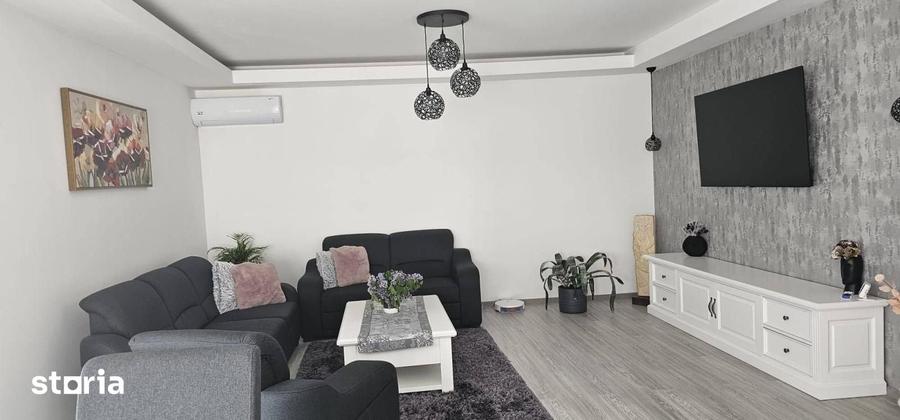 Casă cu 4 camere cu Teren 800 Mp în Apahida