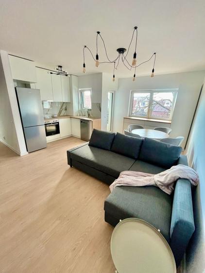 Apartament cu 2 camere decomandat în Florești