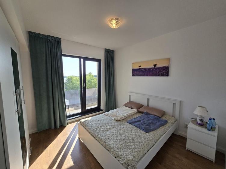 Apartament cu 3 camere în Sisești