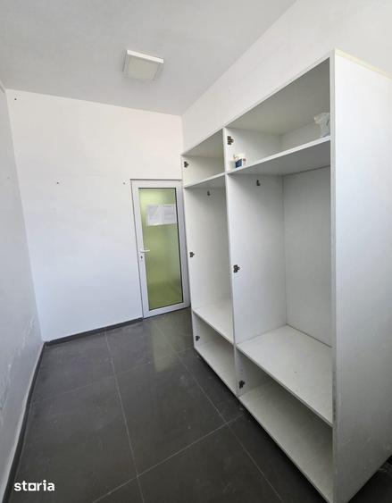 Spațiu comercial, de 71 mp, în Cug
