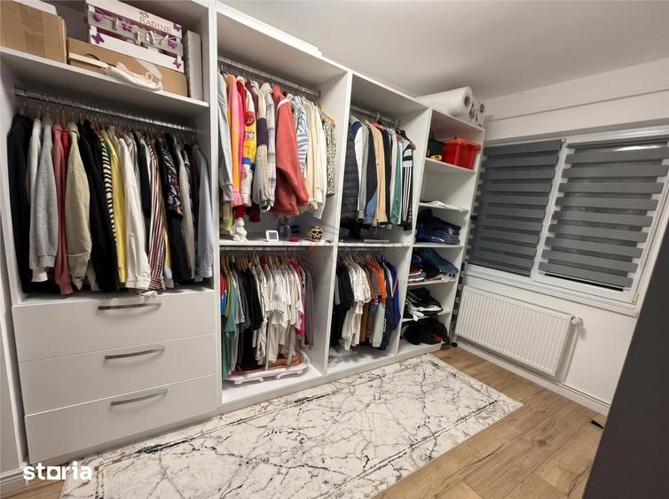 Apartament cu 3 camere, mobilat în Central