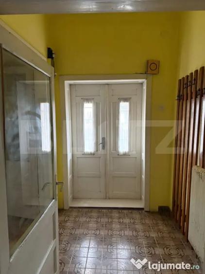 Casă cu 3 camere cu Teren 1762 Mp în Nazna