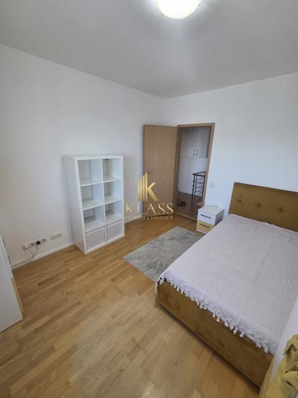 Apartament cu 3 camere, mobilat în Tei