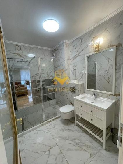 Apartament cu 3 camere semidecomandat, mobilat în Florești