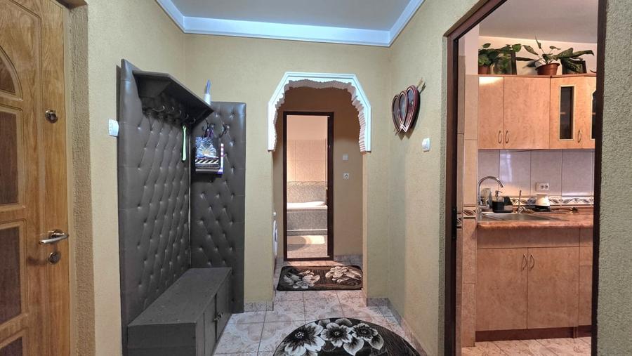 Apartament cu 2 camere decomandat, mobilat în Năvodari