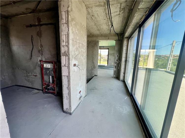 Casă cu 4 camere cu Canalizare în Aeroport