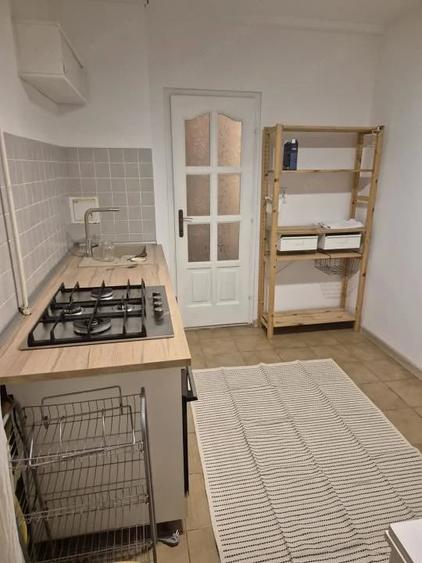 Apartament cu 2 camere semidecomandat, mobilat în Iancului