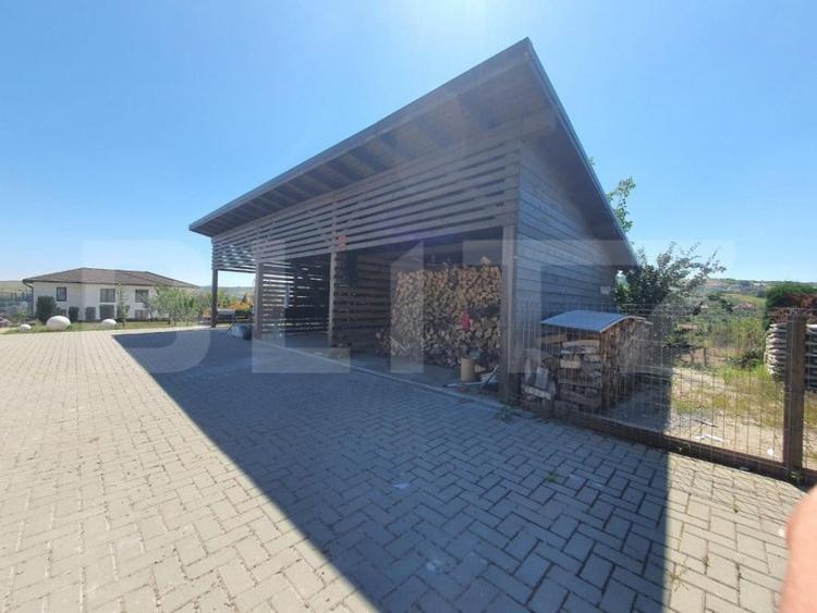 Casa 220mp, 3 dormitoare, curte 15 ari! - 1