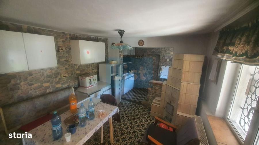 Casă cu 4 camere în Schela